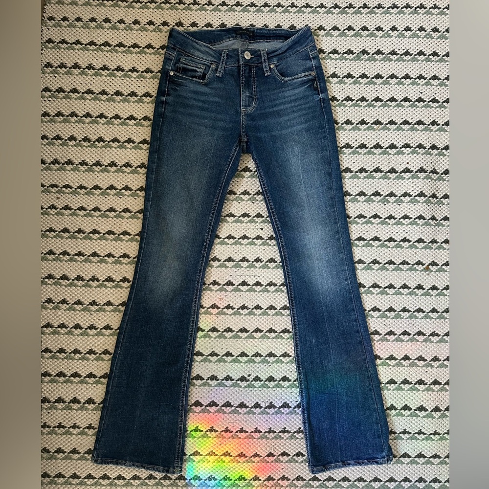 Silver Jeans Co.
Bootcut 
W25/L33
Tall girl friendly!